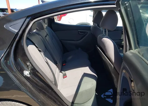 2016 Hyundai Elantra Se z USA, uszkodzony, nr VIN 5NPDH4AE7GH694999